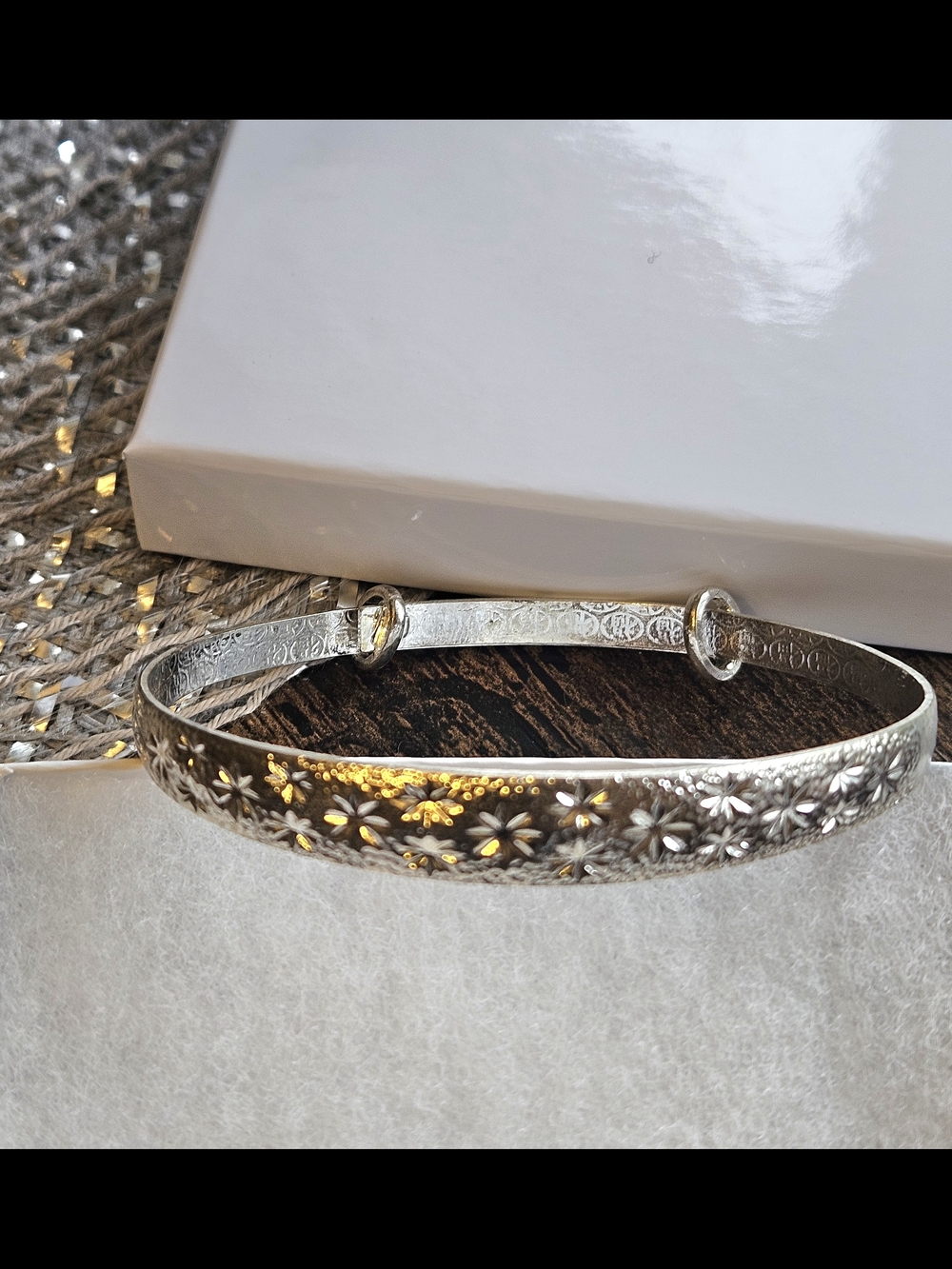 New 925 Silver Floral Engraved Bangle Bracelet - Women's Accessory